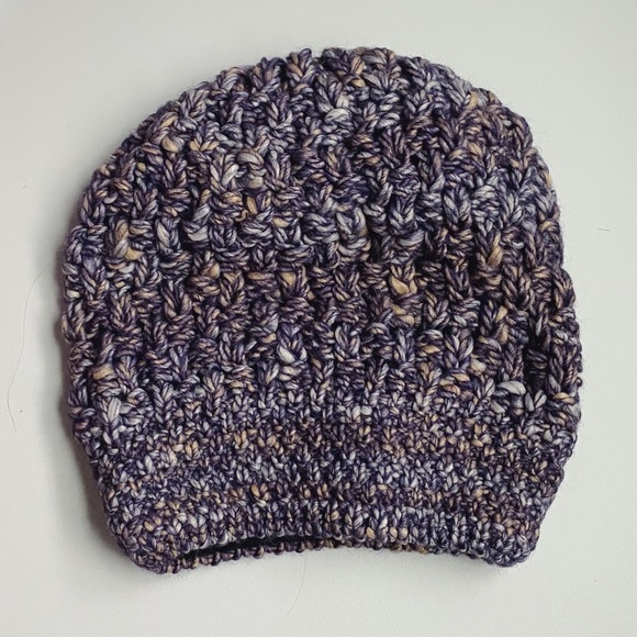 Vigo Hats Accessories - NWT Vigo ski hat.